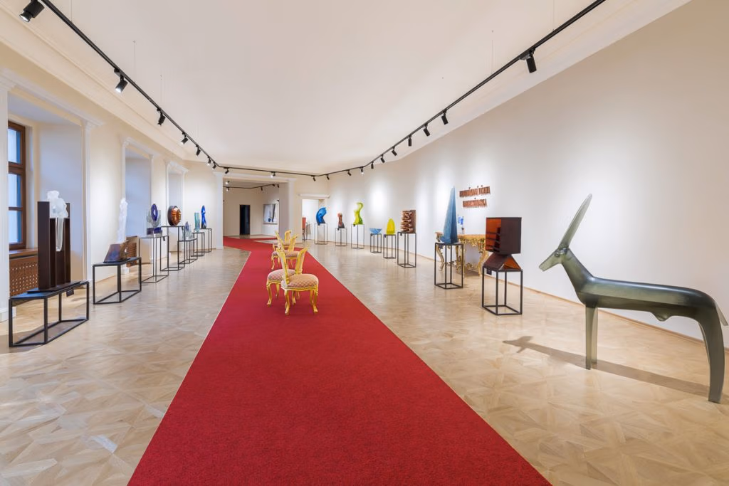 šimák zámek Pezinok - Galerie uměleckého skla