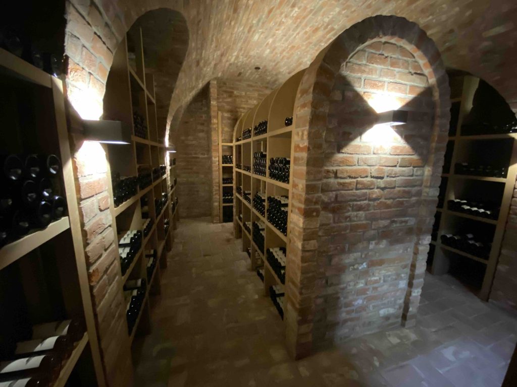 Archivní sklep vinařství Peřina | Gourmetspirit.cz